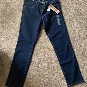 712 Slim Levi’s Jeans